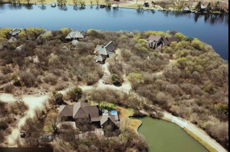 6 Bedroom Property for Sale in Boschenvaal River Front Lodges Free State